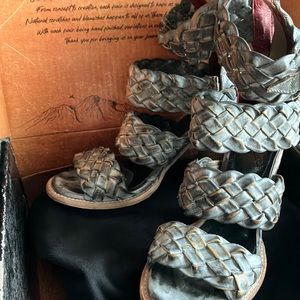 Freebird Bayou size 10. Worn once. In the original packing box.